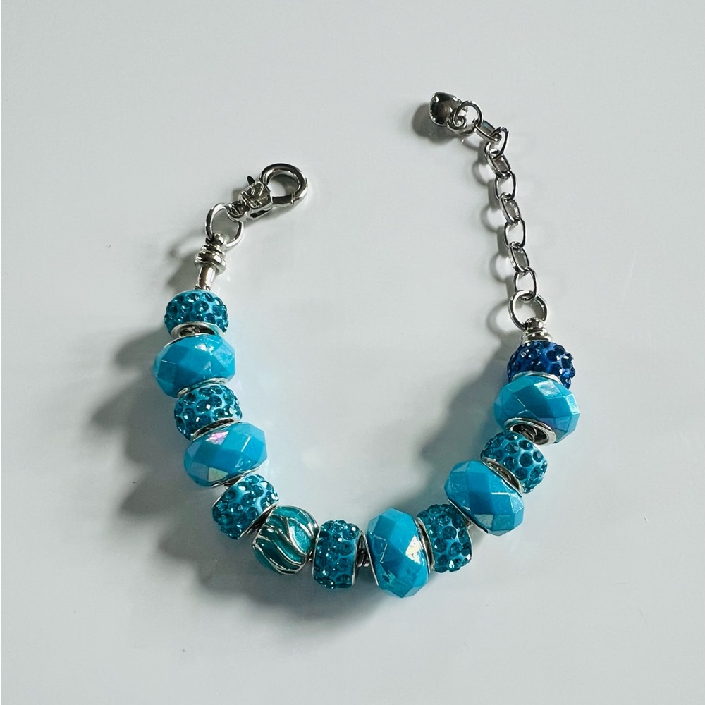 Elegant Blue Beaded Bracelet